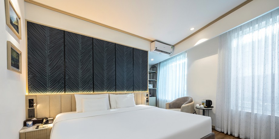 deluxe-cityview218 (1).jpg